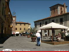 Lajatico, La Piazza, copyrights Pietro Vinante